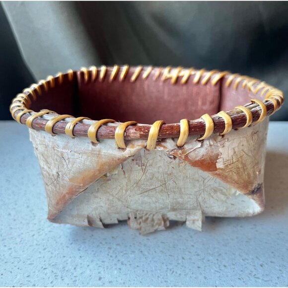 Handcrafted Birch Bark Basket With Natural Fiber Stitching - Picture 4 of 8